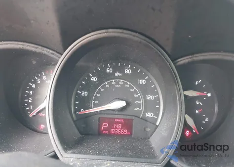 2016 Kia Rio Lx z USA, uszkodzony, nr VIN KNADM5A32G6658368